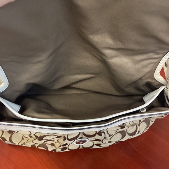 Coach Signature Canvas Hobo F13739 - Picture 6 of 8